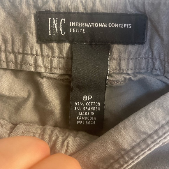 INC International Concepts Size 8P Green Cargo Capris w/Sequin Pocket Accents - Picture 3 of 7